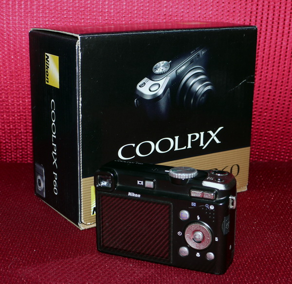 jR@Coolpix P60