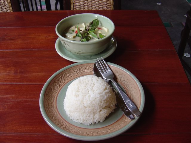 Green curry with Tofu （45B） 。