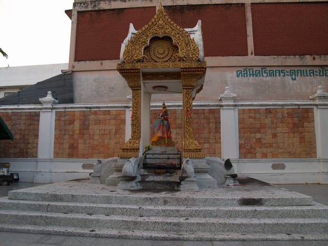 マンガルの廟